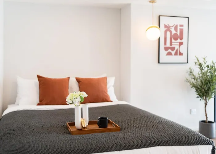Near Bts L Duplex 42 Sqm L Rooptop Pool * 曼谷